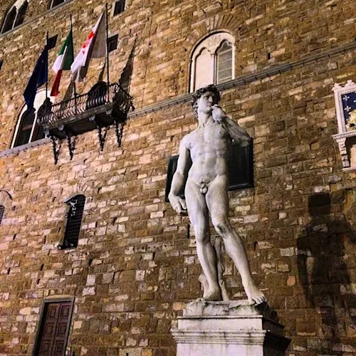david-statue-instagram1-florence-italy-tour-_shabbyeatworld