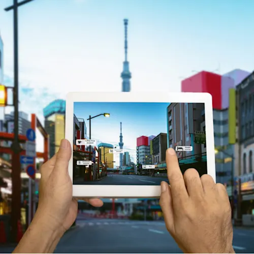 Japan-City-in-marketing-street