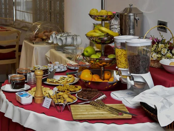 Tirana-sky-2-hotel-tirana-albania-breakfast