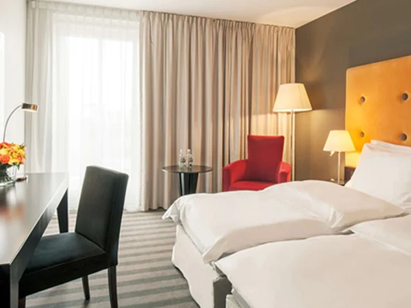 Warsaw-Radisson-Blu-Sobieski-bedroom