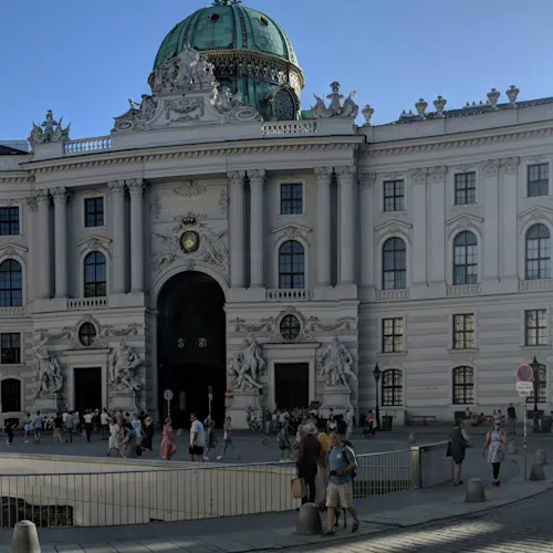 austria-vienna-hofburg-palace-instagram- expatexplore