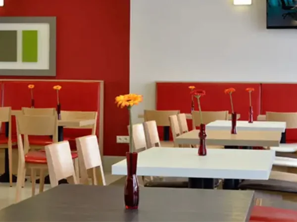 b&b-hotel-prague-breakfast-room