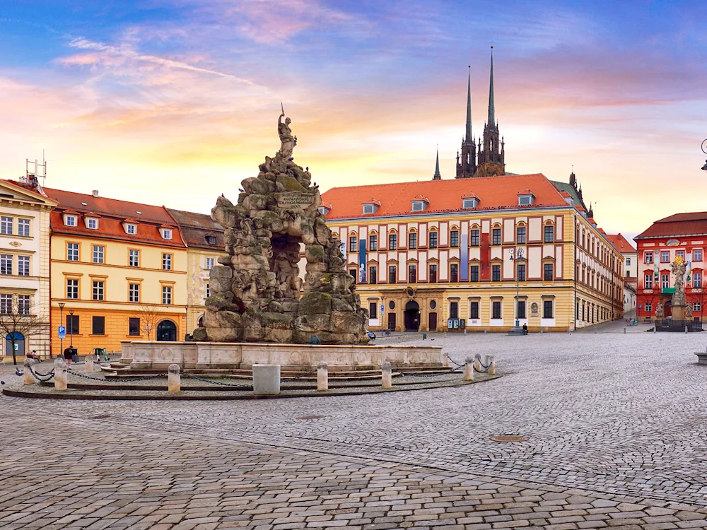 Brno-city-square-czech-republic-swiper-hero-gallery