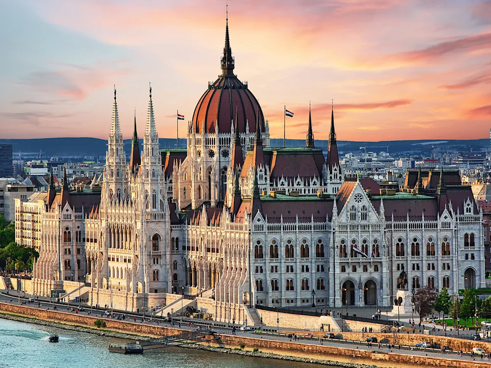 budapest-hungary-parliament-sunset-river-swiper-hero-gallery