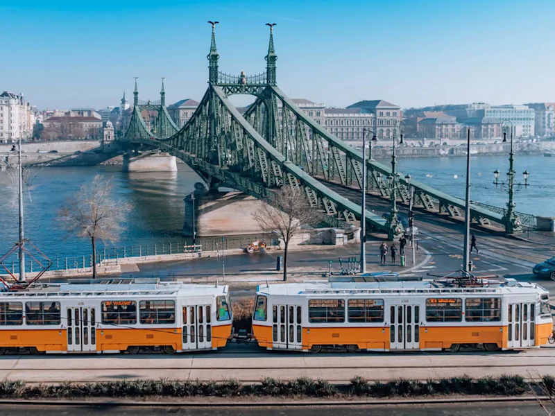 budapest-hungary-winter-guided-tour-christmsa