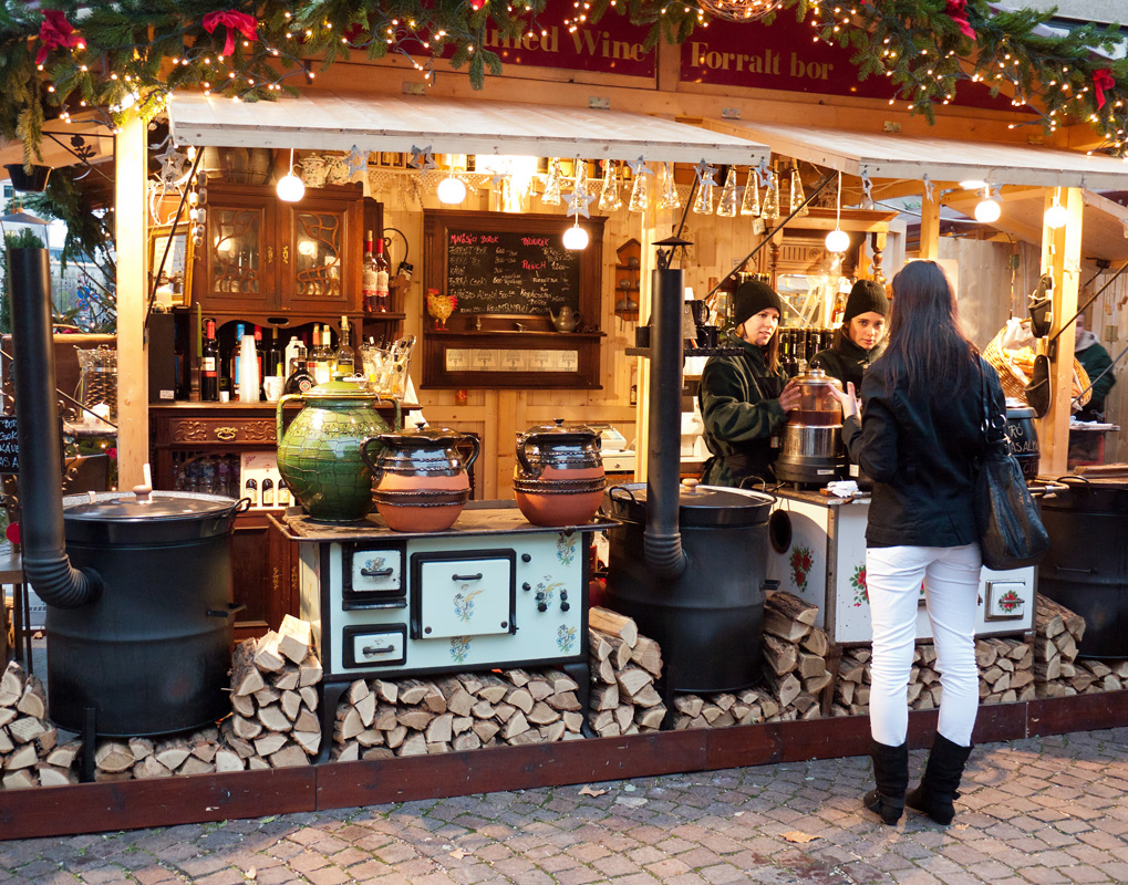 Budapest, Hungary, Christmas, Glühwein