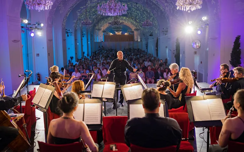 classical-vienna-concert-dinner-optional-excursion