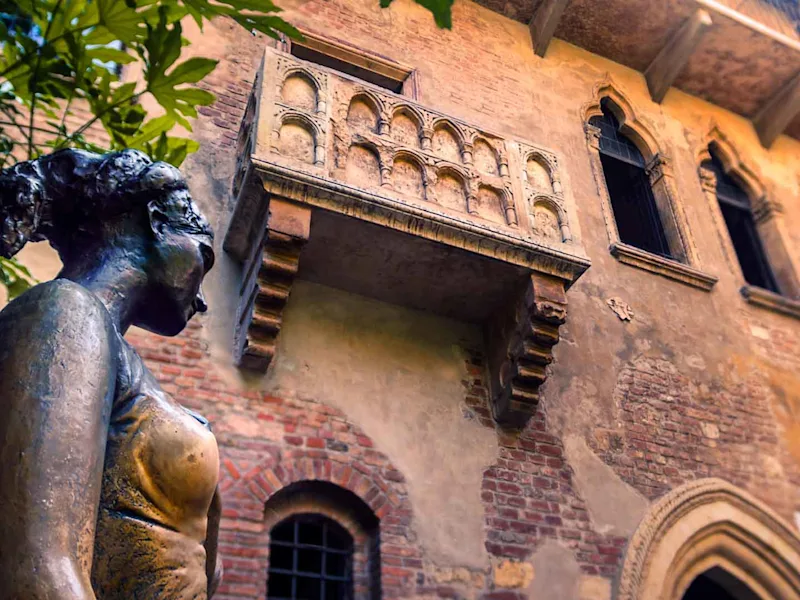 day4-venice-juliets-balcony-verona-europe-vistas