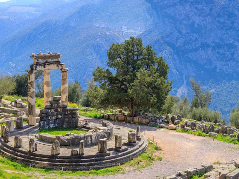 Delphi-Sanctuary-of-Apollo-Best-of-Greece-1-day4