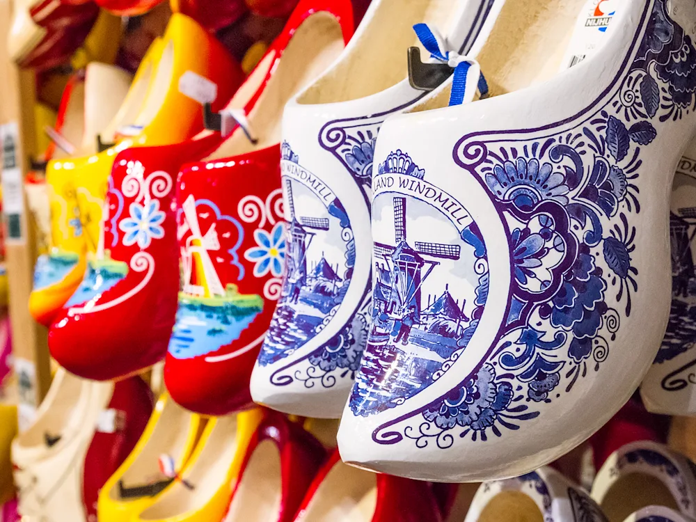 Dutch-clog-making-netherlands-swiper-hero-gallery