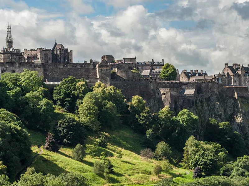 edinburgh-castle-great-britain-tour-day-3
