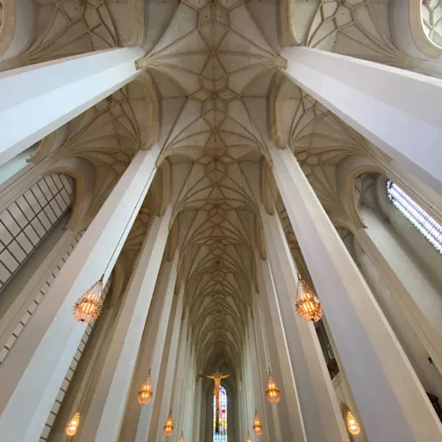 frauenkirche-church-munich-germany-instagram-_expatexplore