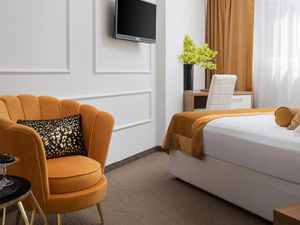 Hotel-Corner-Split-room