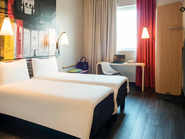 ibis-Milano-Fiera-hotel-room