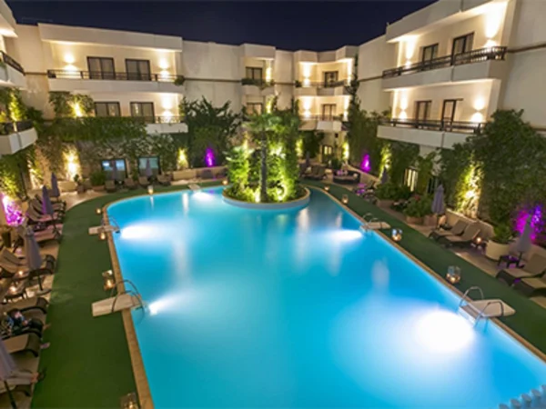 kech-boutique-hôtel-spa-hotel-pool-area