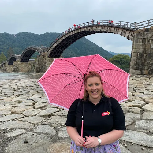 Kintaikyo-Bridge-wooden-bridge-in-Japan-instagram-_travelingdepression_