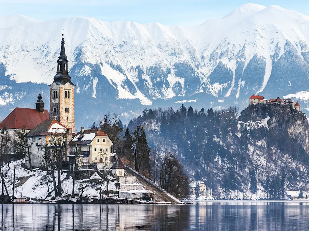 lake-bled-slovenia-church-island-winter-swiper-hero-gallery