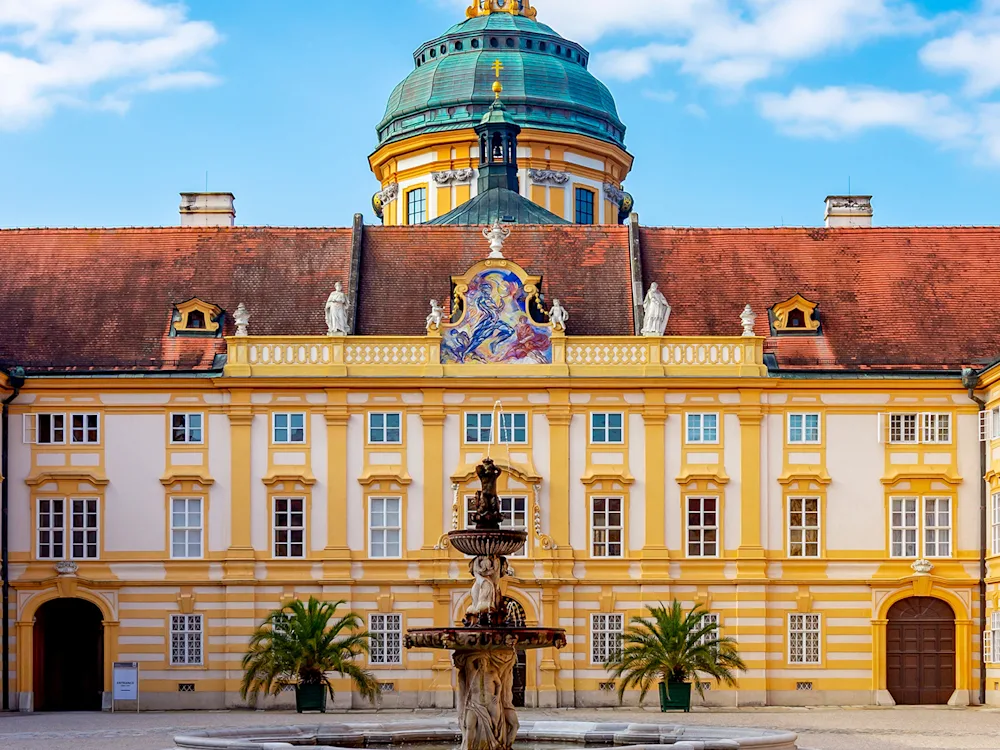 Melk-Abbey-in-Austria-swiper-hero-gallery