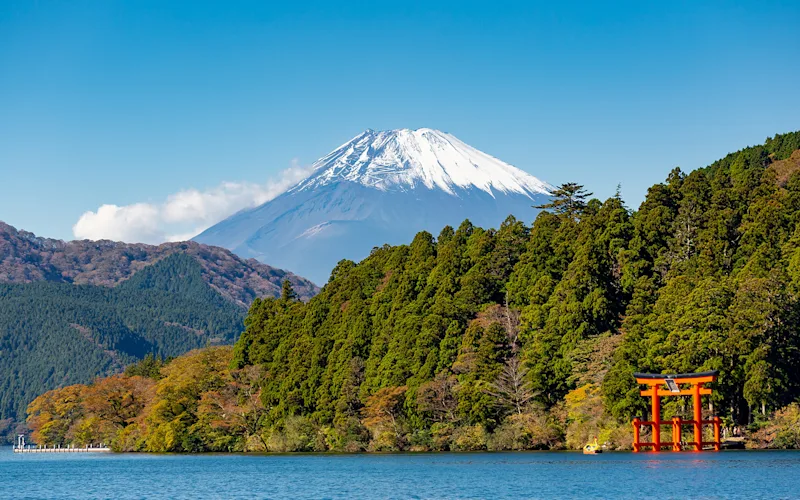 Snap pictures of Mount Fuji