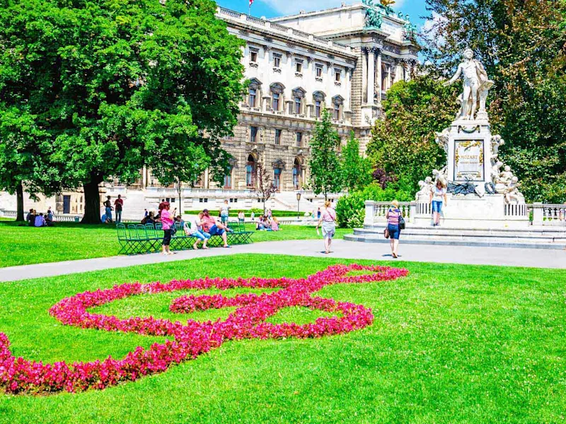 mozart-statue-vienna-munich-eastern-highlights-day-8