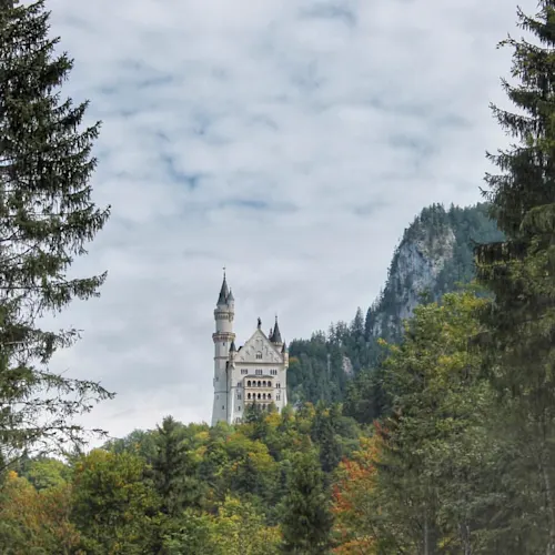 Neuschwanstein-Castle-_abitofbeesknees