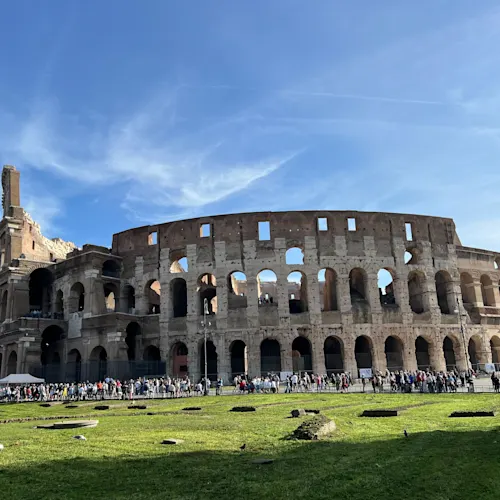 rome-italy-colosseum-autumn-instagram-_expatexplore