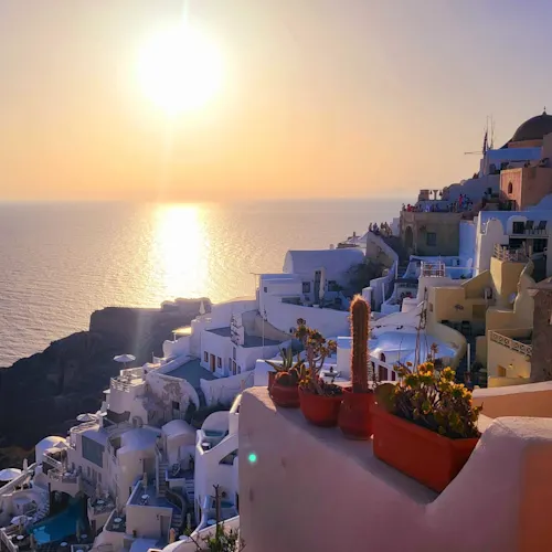 santorini-greece-sunset-instagram-_scouserandherlittleoneexplore