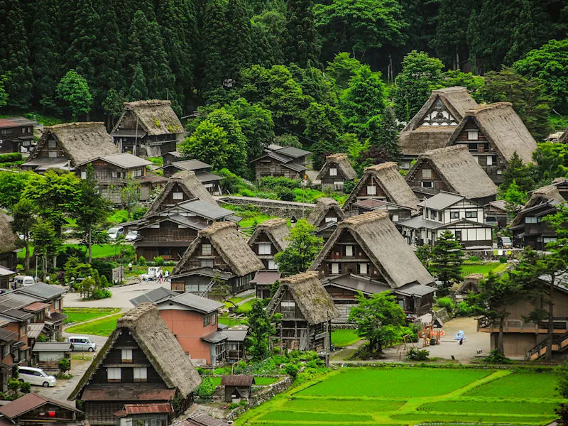 Shirakawa-go-village-Japan