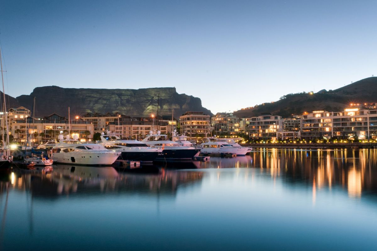 Sunset at the V&A Waterfront, Cape Town nightlife