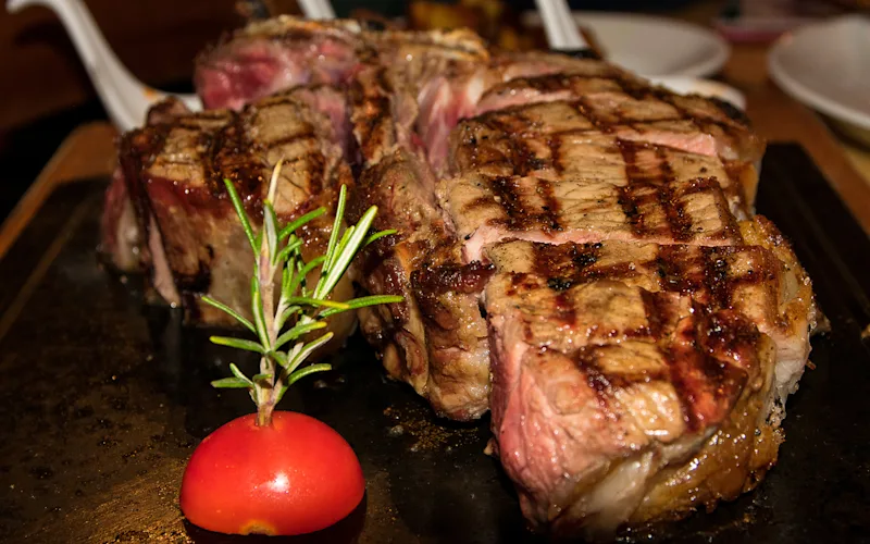 taste-tuscany-florentine-steak-italy-food-tour-optional-excursion