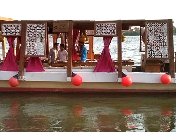 traditional-felucca-nile-cruise-river