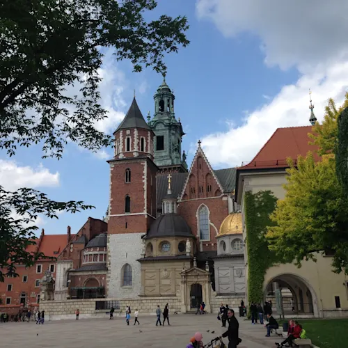 Wawel-Cathedral-Krakow-Poland-instagram-_expatexplore