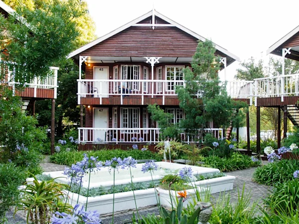 Tsitsikamma-Village-Inn-outside