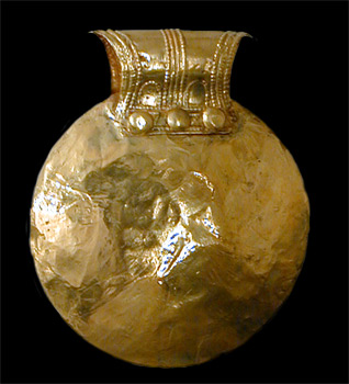 Roman Boy's Gold  Bulla with amulet, Palazzo Massimo, Rome