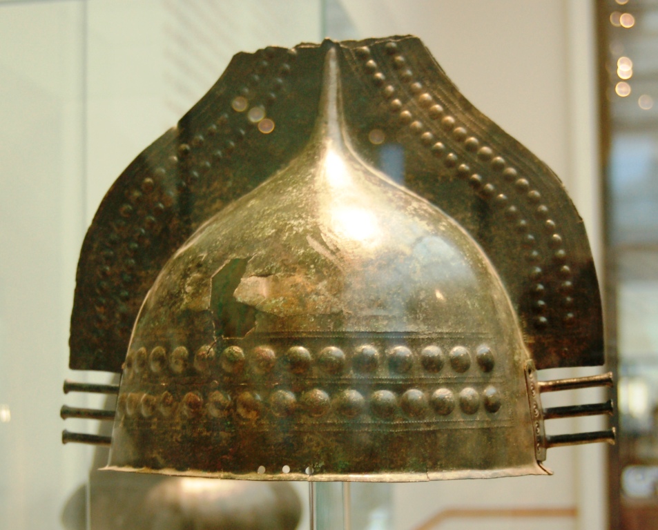 Etruscan bronze militaryhelmet. Berlin Altes Museum